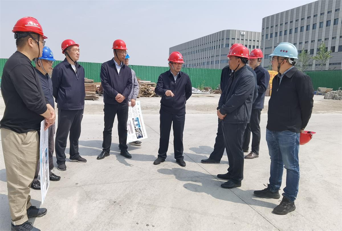 1683159522624048165.jpg 丁銳到醫藥創新產業園檢查安全生產工作1.jpg